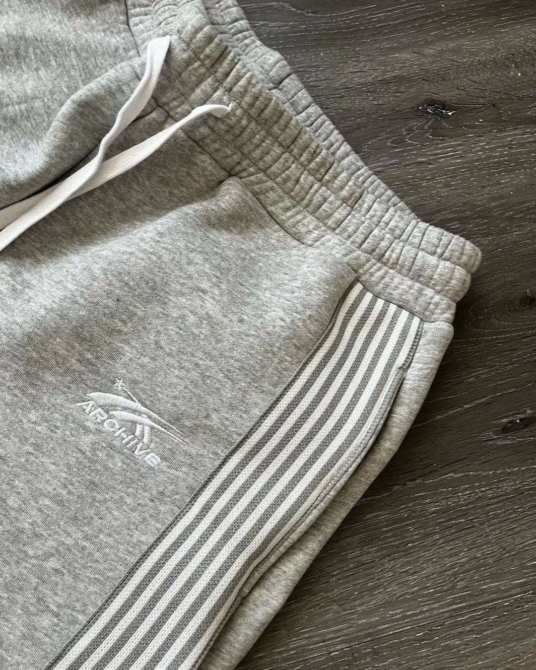 Y2k Embroidered Gray sweatpants