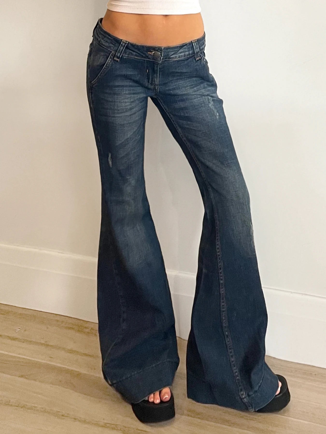 Low Rise Flared Jeans y2k